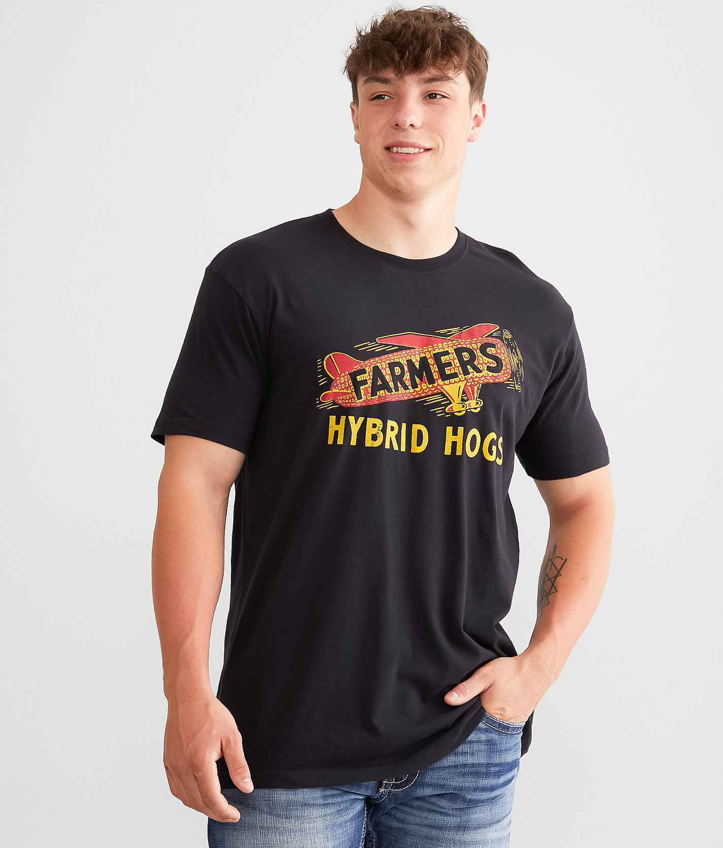 American Needle Farmers Hybrid Hogs T-Shirt - Men's T-Shirts in Black
