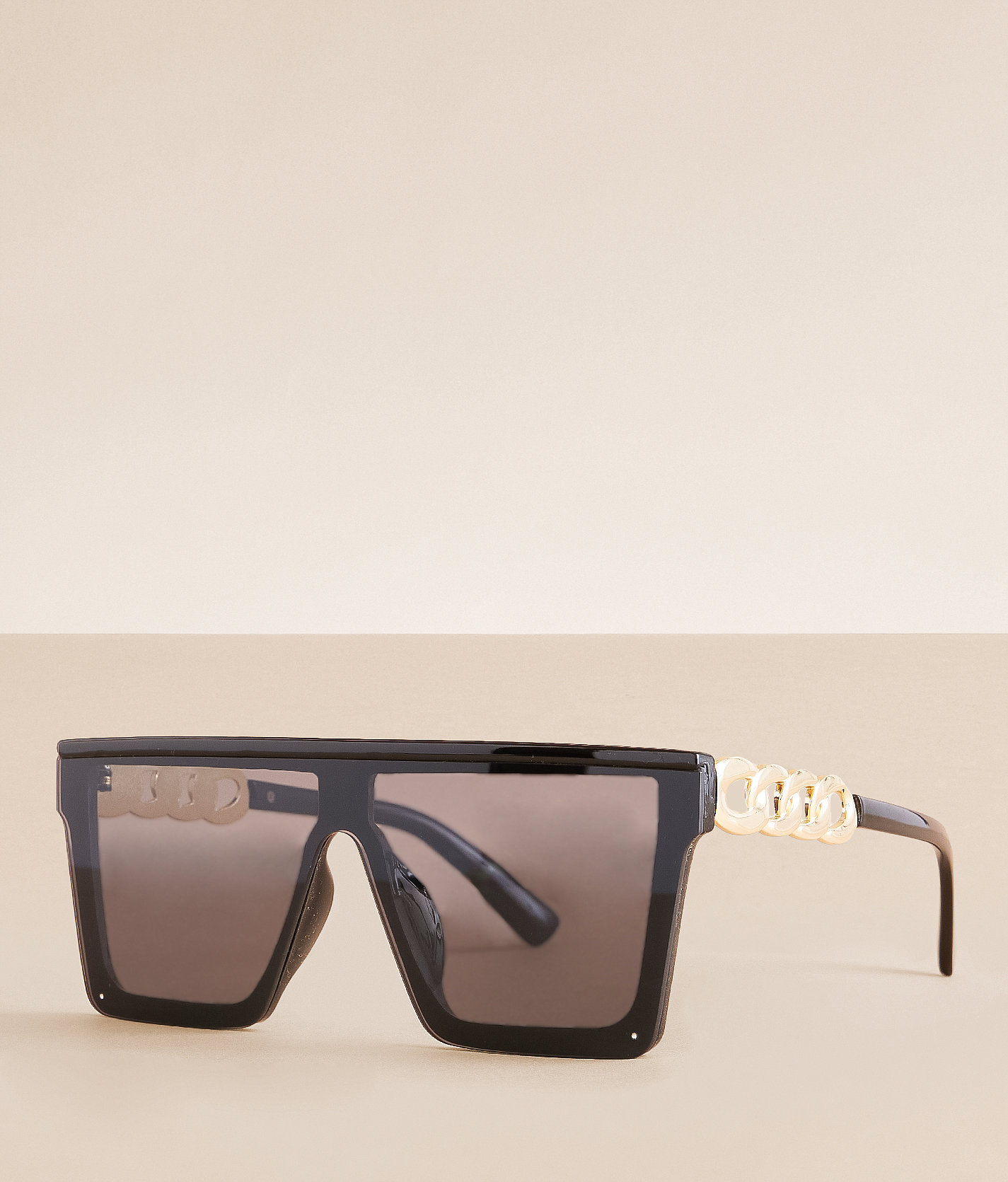 BKE Glam Shield Sunglasses - Women's Sunglasses & Glasses in Black