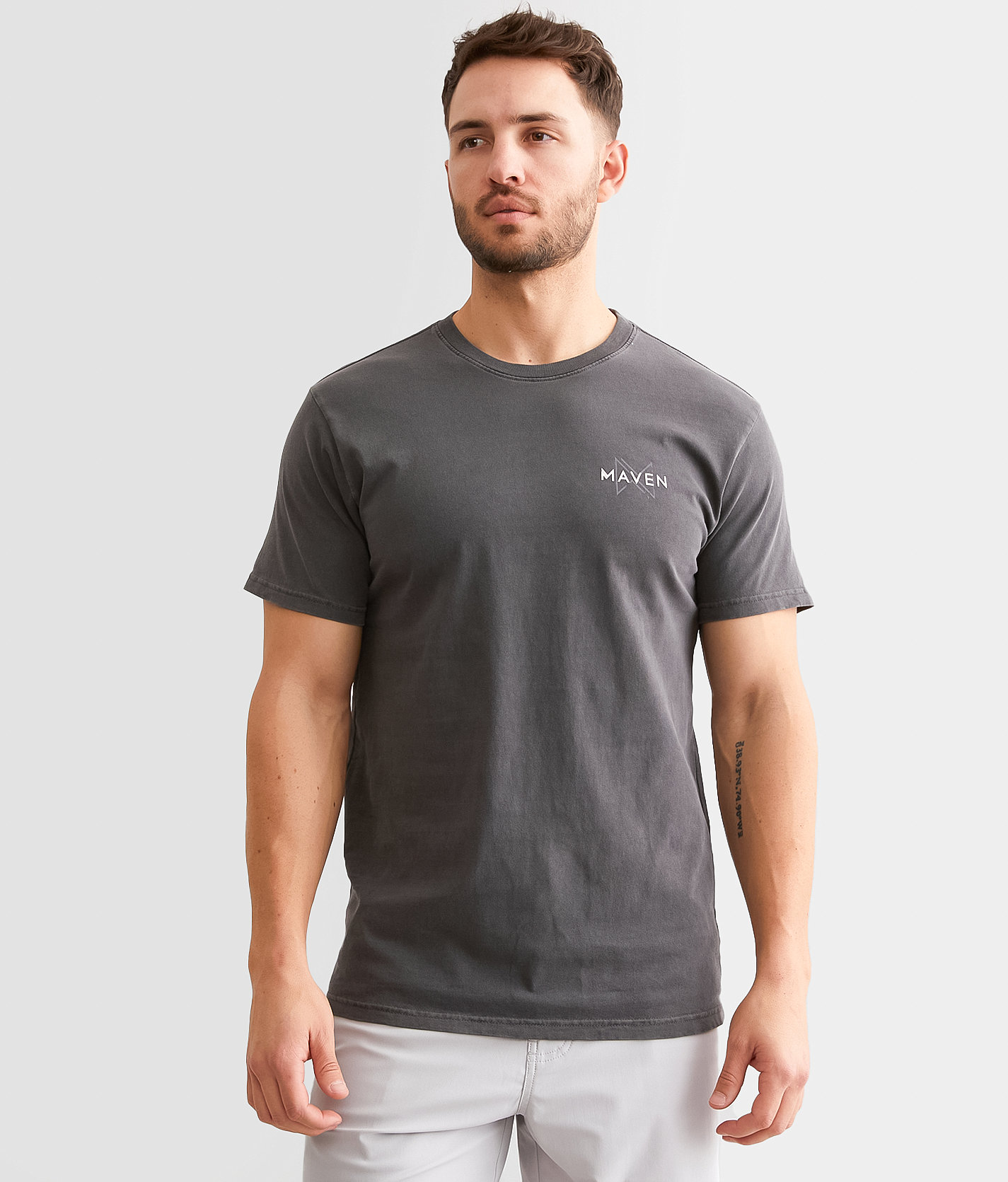 Maven Co-op Subtle Fade T-Shirt - Men's T-Shirts in Pepper Pigment Dye