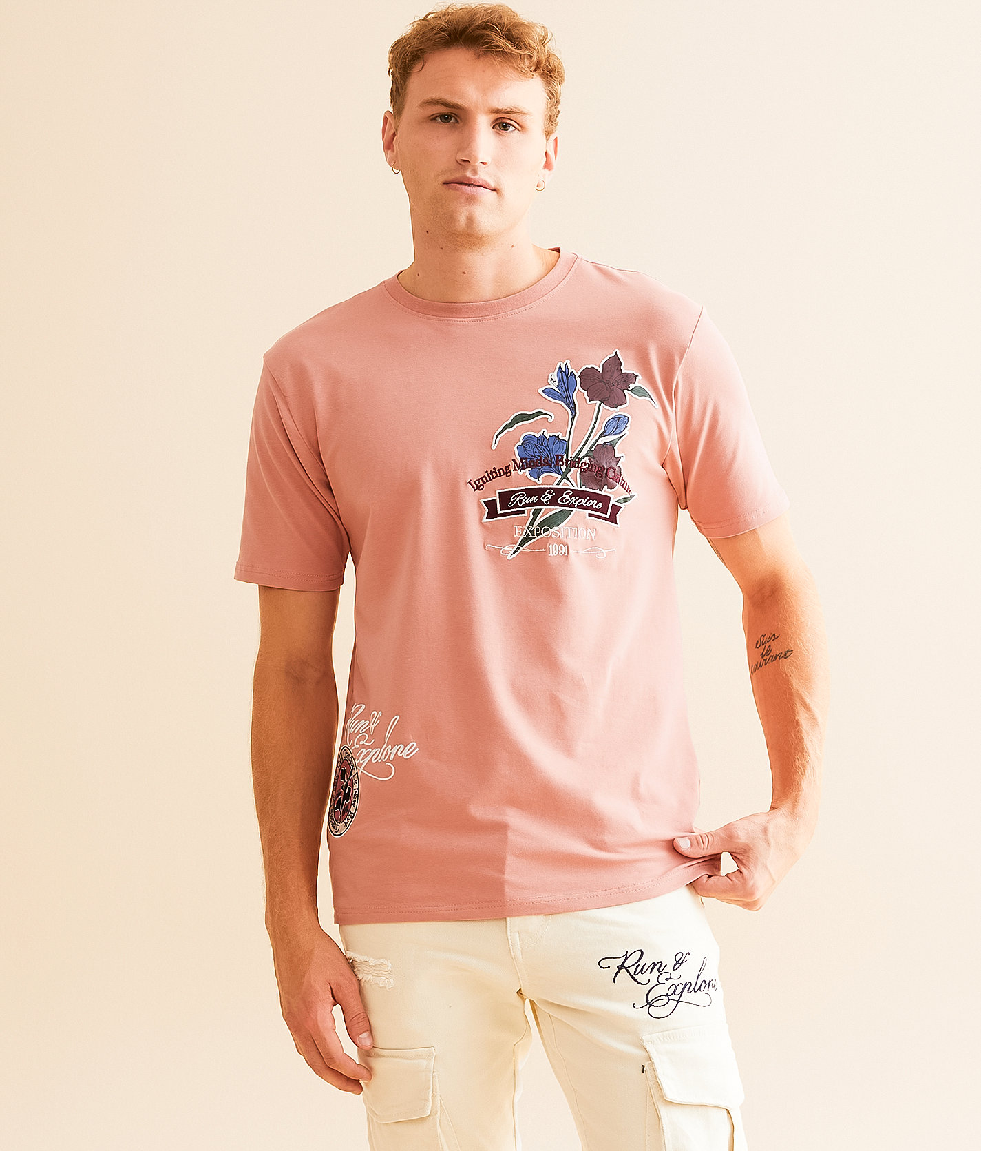 Smoke Rise® Run & Escape T-Shirt - Men's T-Shirts in Ash Rose