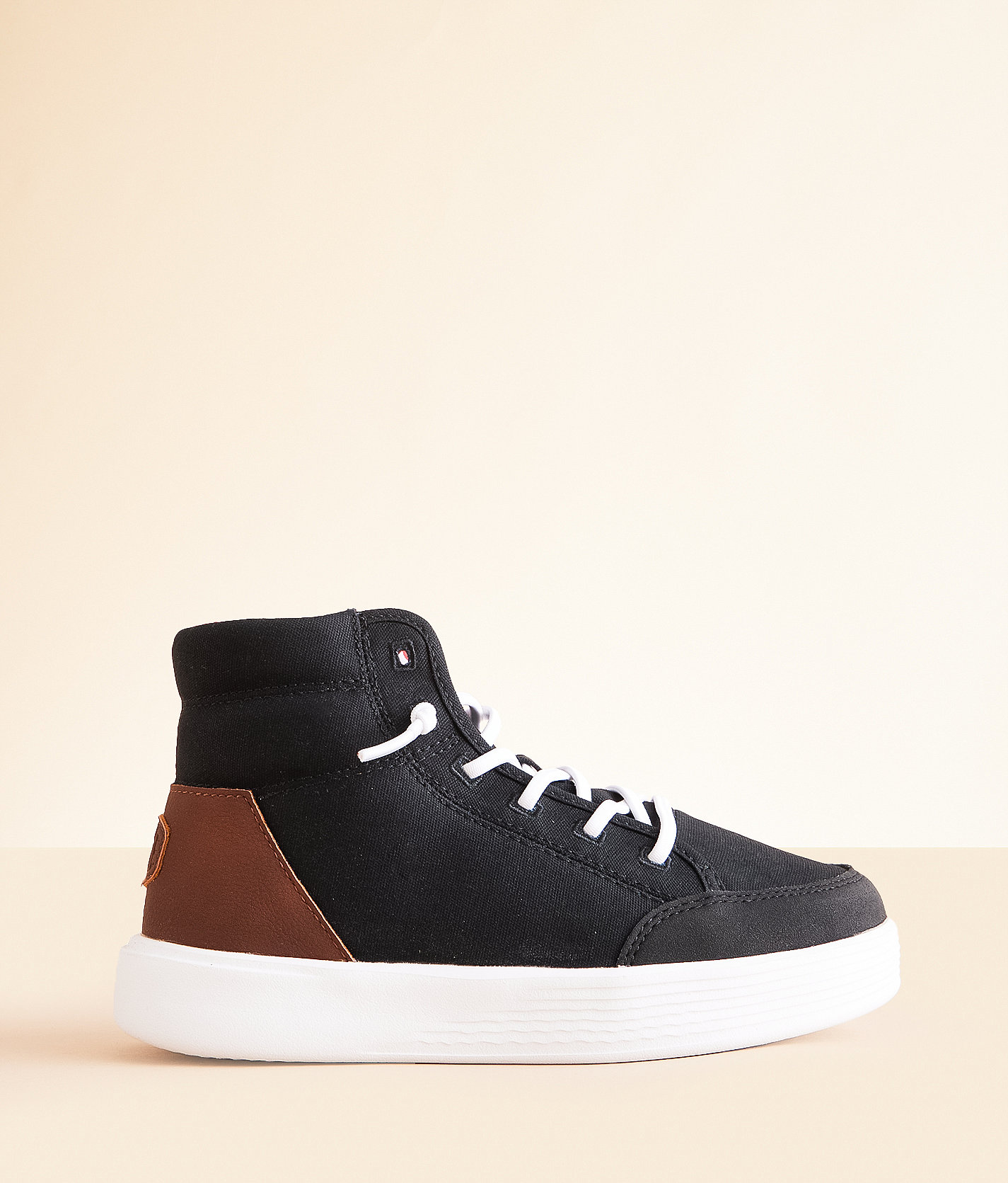 Boys - HEYDUDE™ Cody Hi Y Sneaker - Boy's Shoes in Black