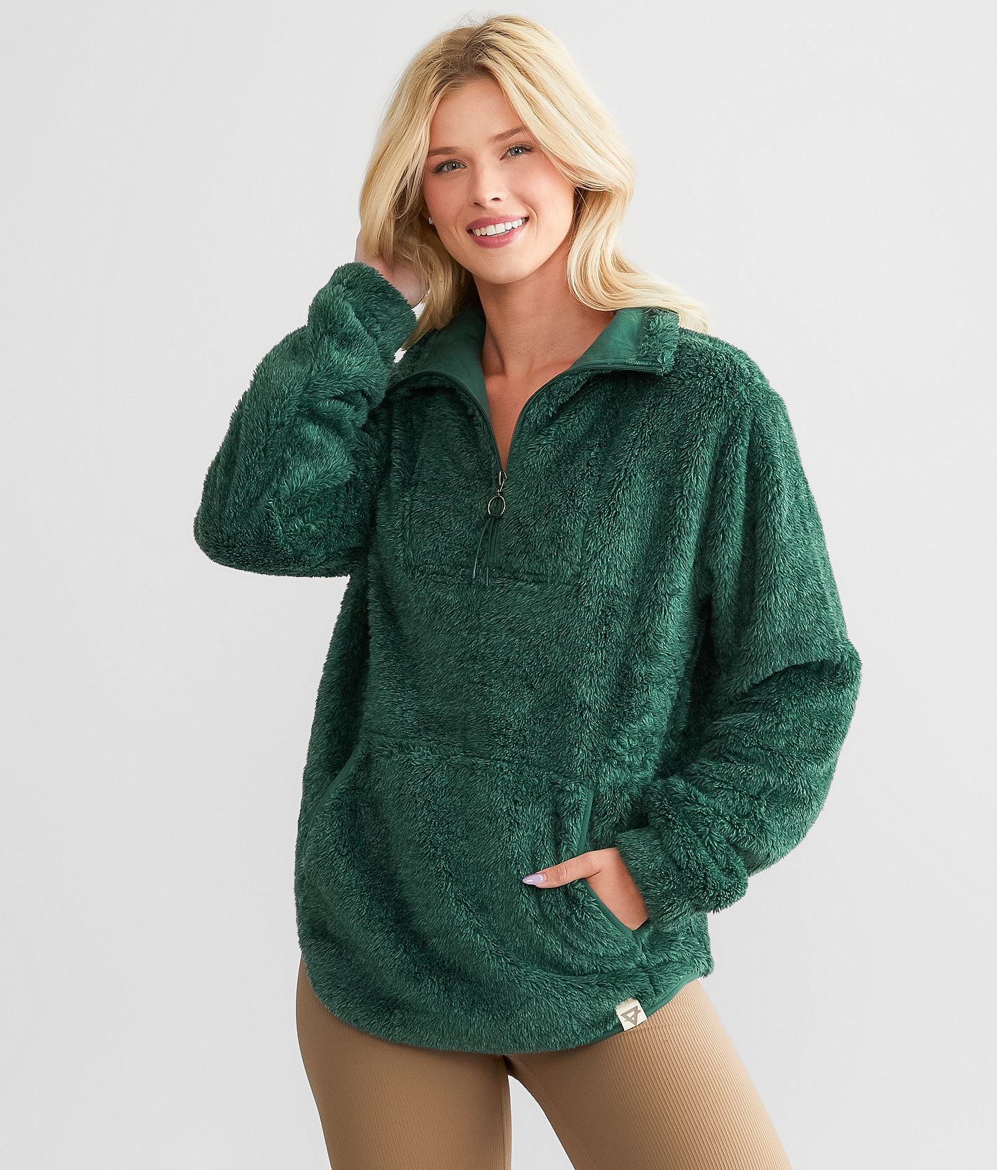 LIV Outdoor Wiley Sherpa Fleece Pullover - Women's Sweatshirts in Ponderosa Pine