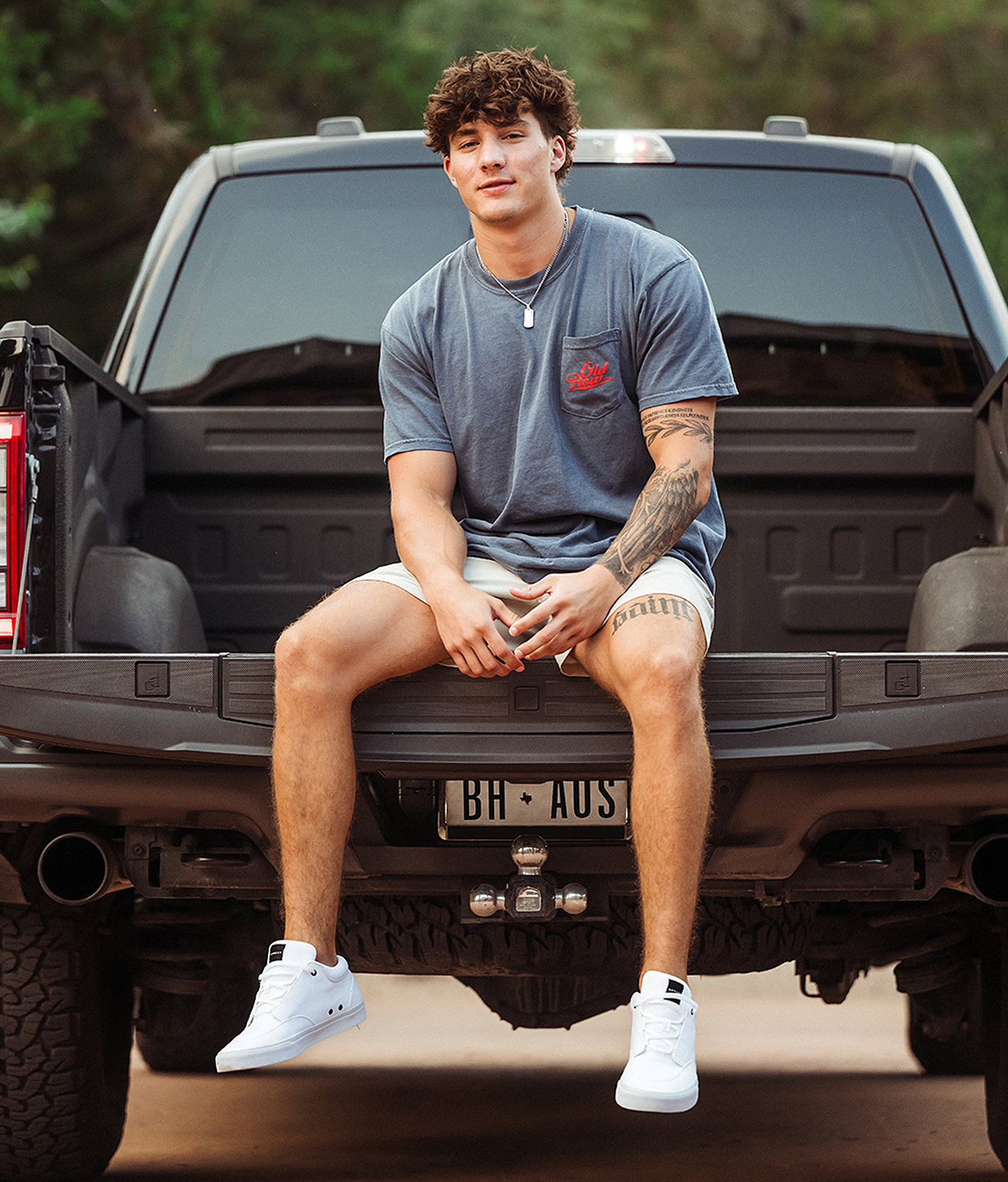 Old Row The Pool Season T-Shirt - Men's T-Shirts in Denim