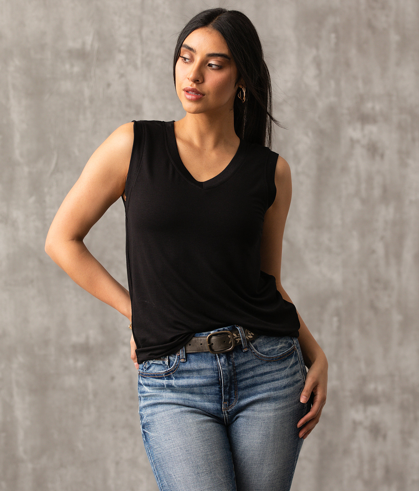 Buckle Black Eased V-Neck Tank Top - Women's Tank Tops in Black
