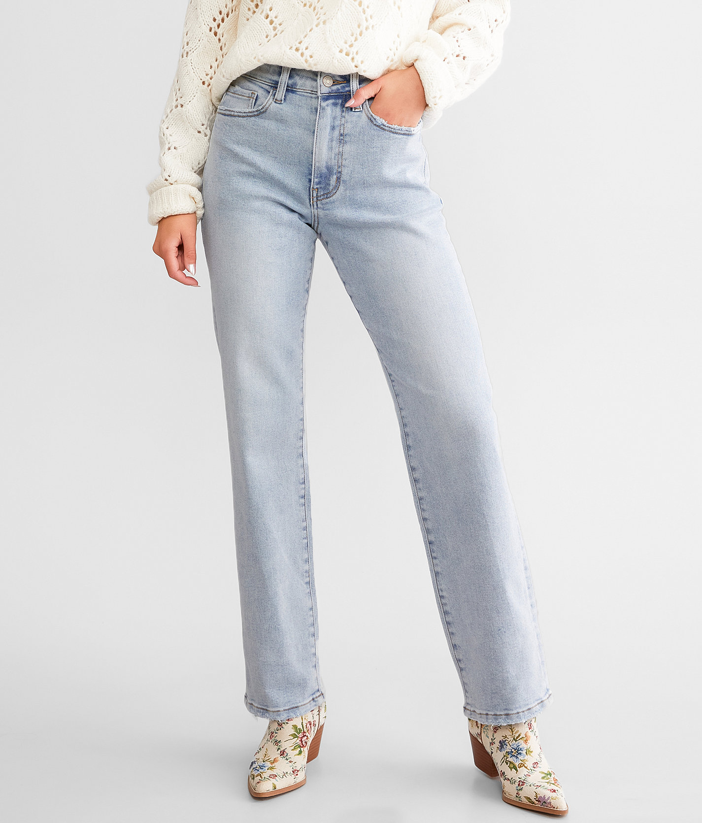 Willow & Root The Relaxed Straight Jean - Women's Jeans in Funaria