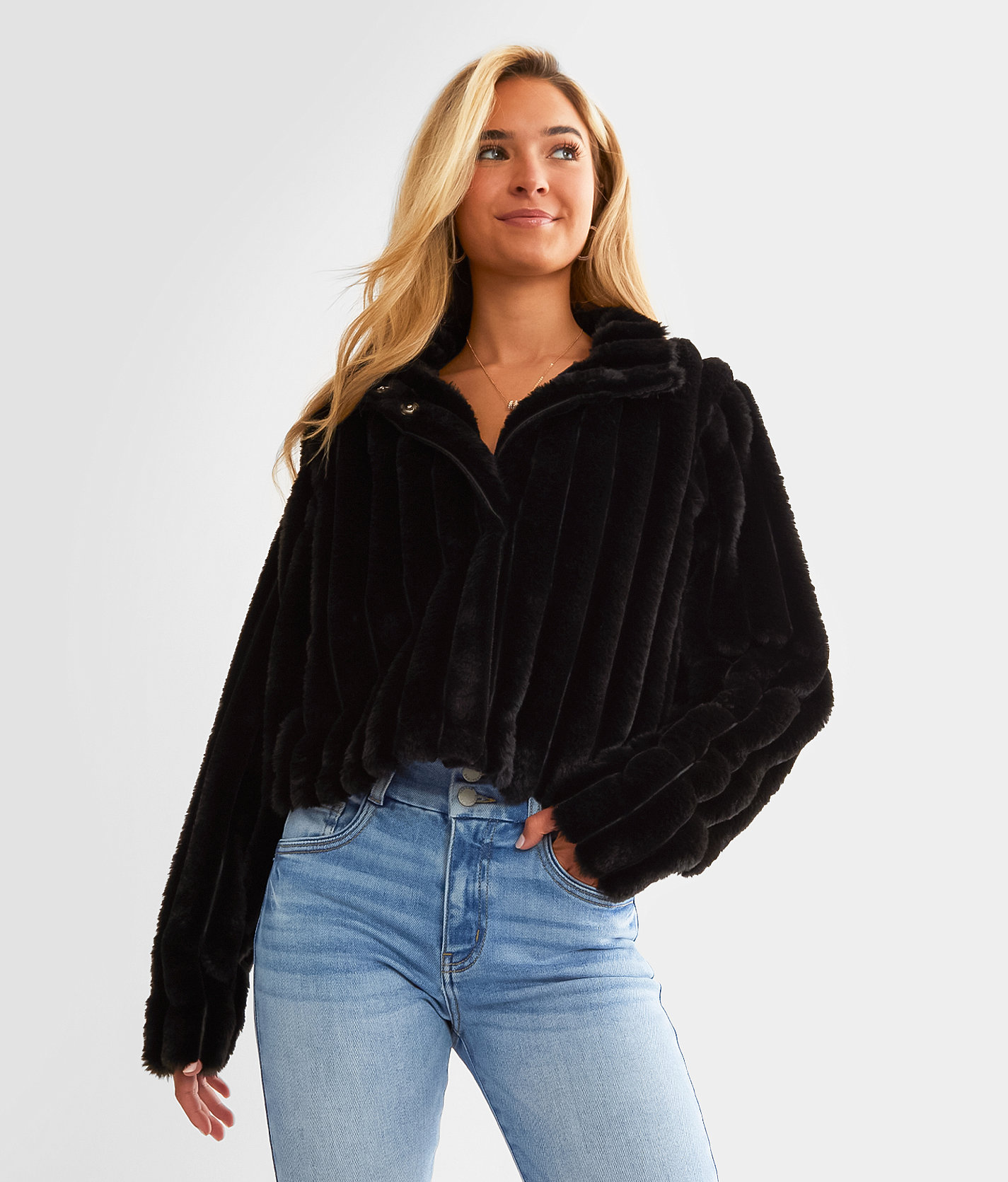 LE LIS Cozy Faux Fur Cropped Jacket - Women's Coats & Jackets in Black