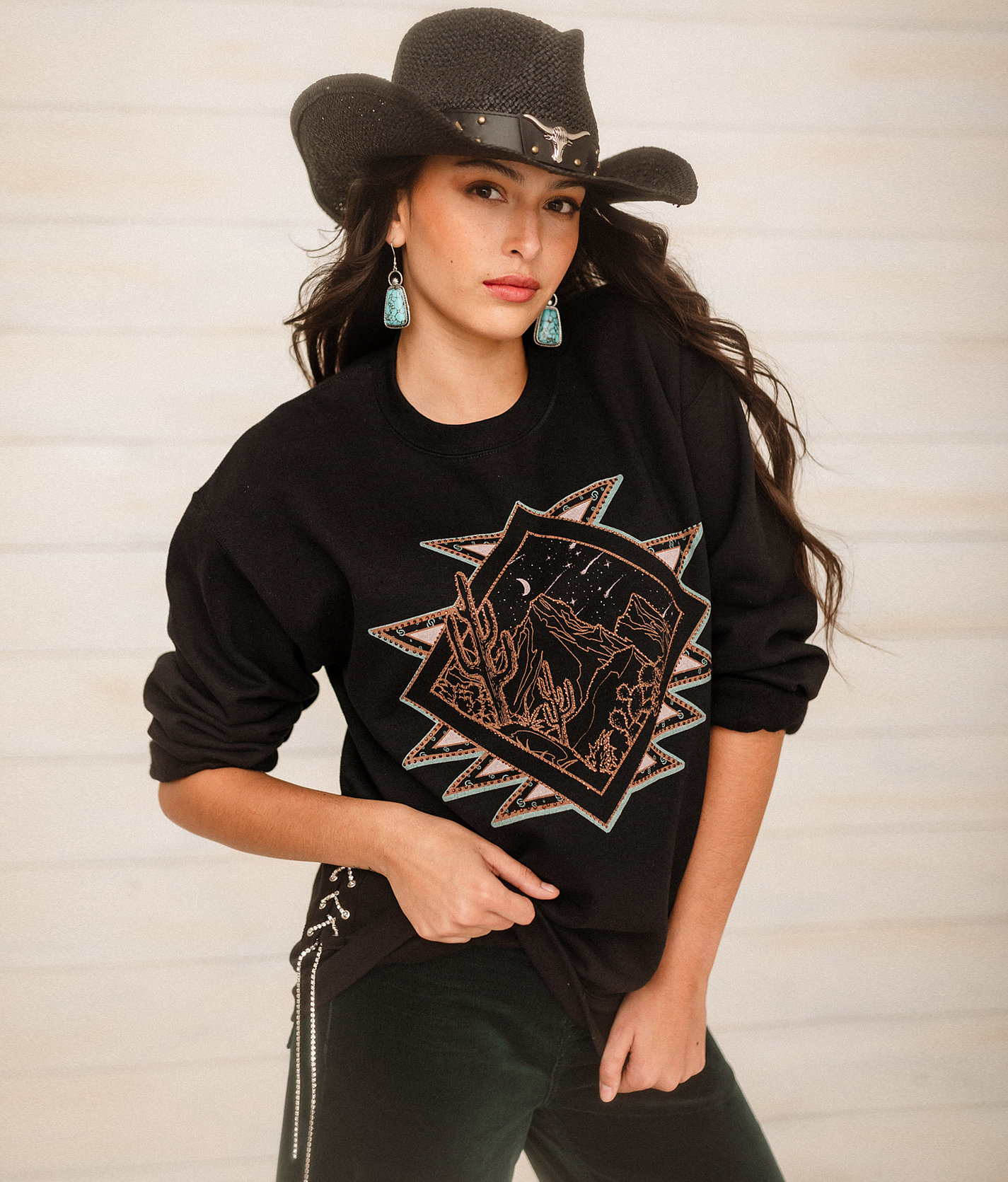 Sterling & Stitch Desert Nights Pullover - Women's Sweatshirts in Black
