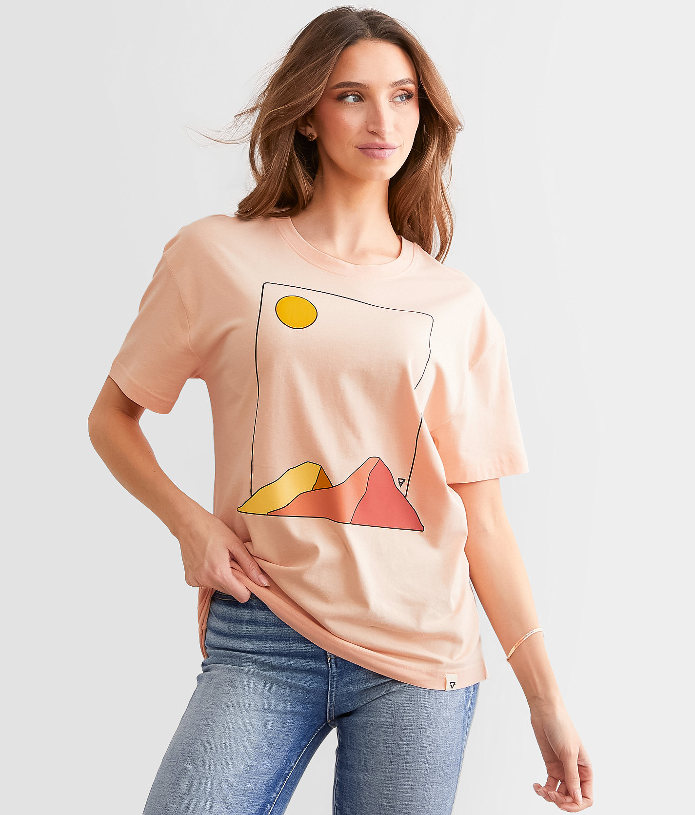 LIV Outdoor Reagan Oversized T-Shirt - Women's Activewear in Bellini