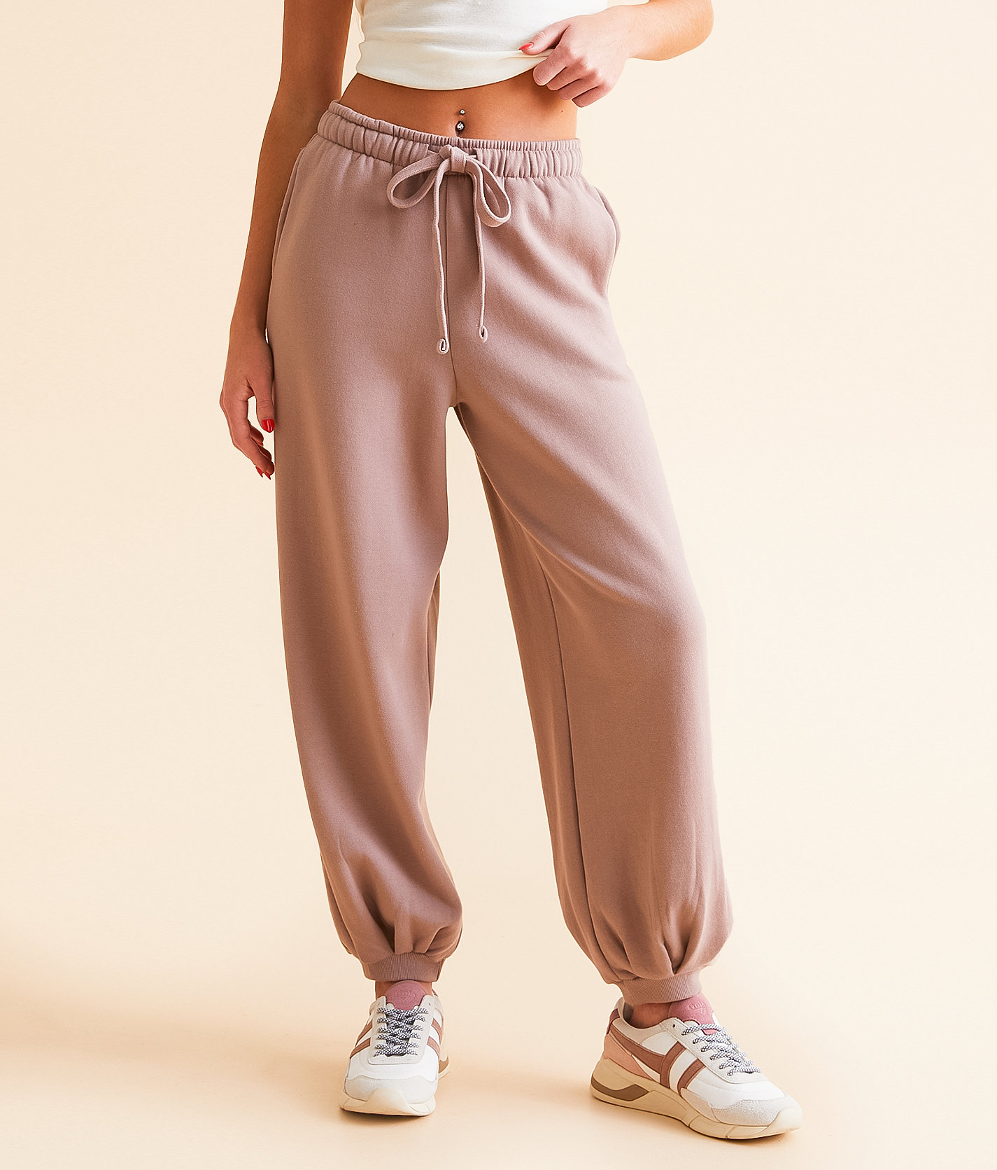 Risen Knit Jogger - Women's Sweatpants in Rosy Brown