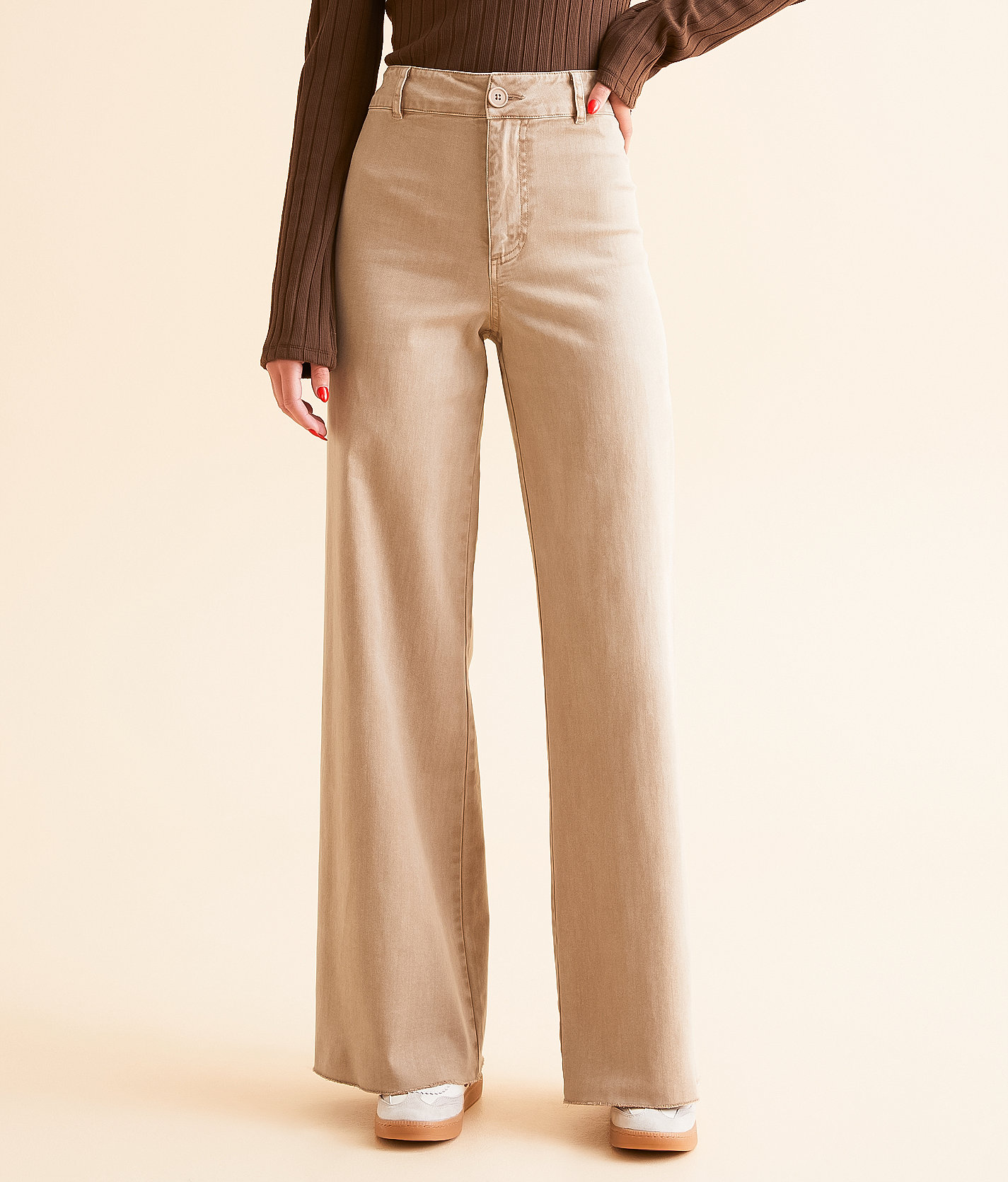 Z Supply Rilynn Cropped Wide Leg Pant - Women's Pants in Burro