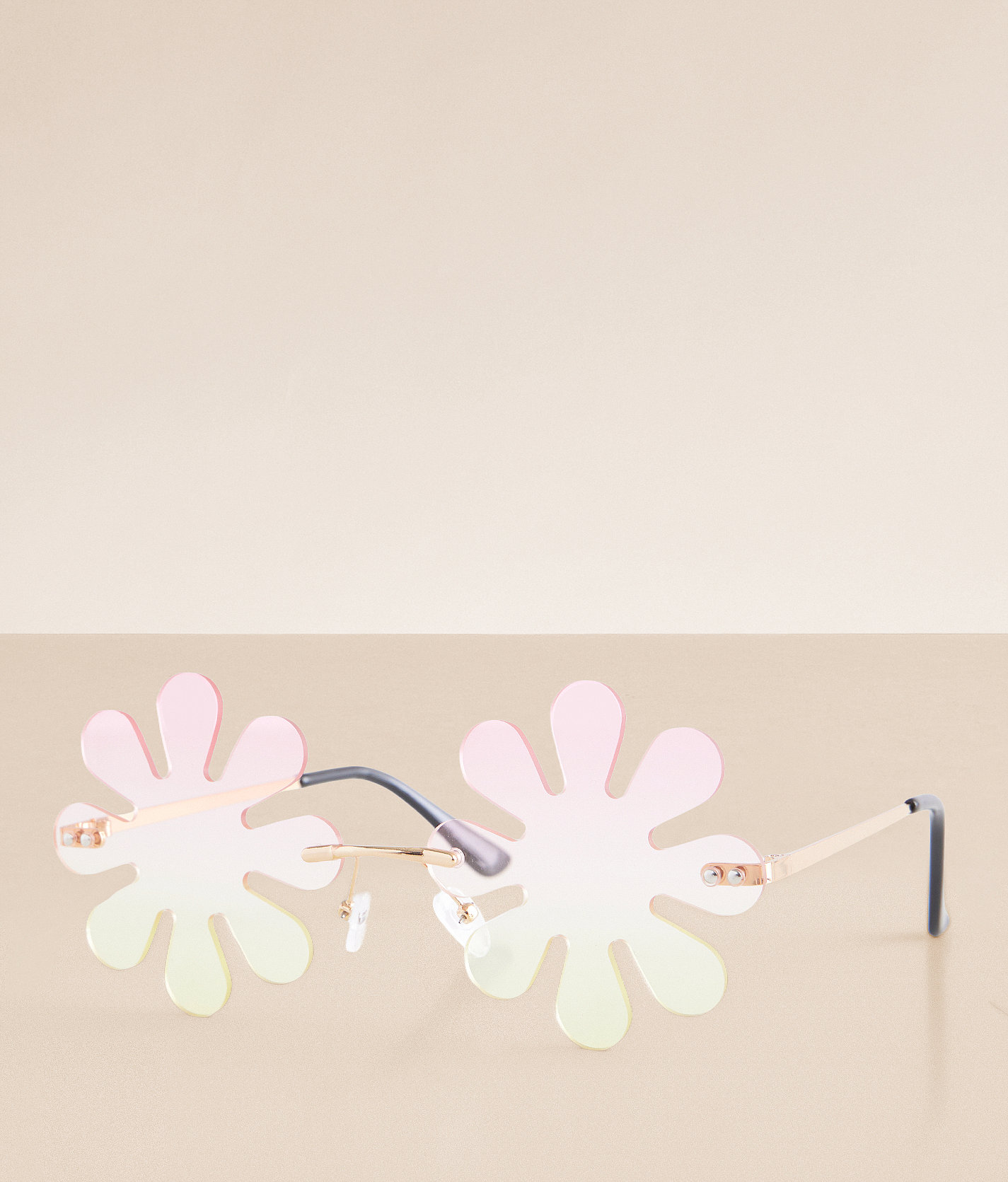 BKE Flower Sunglasses - Women's Sunglasses & Glasses in Pink Yellow