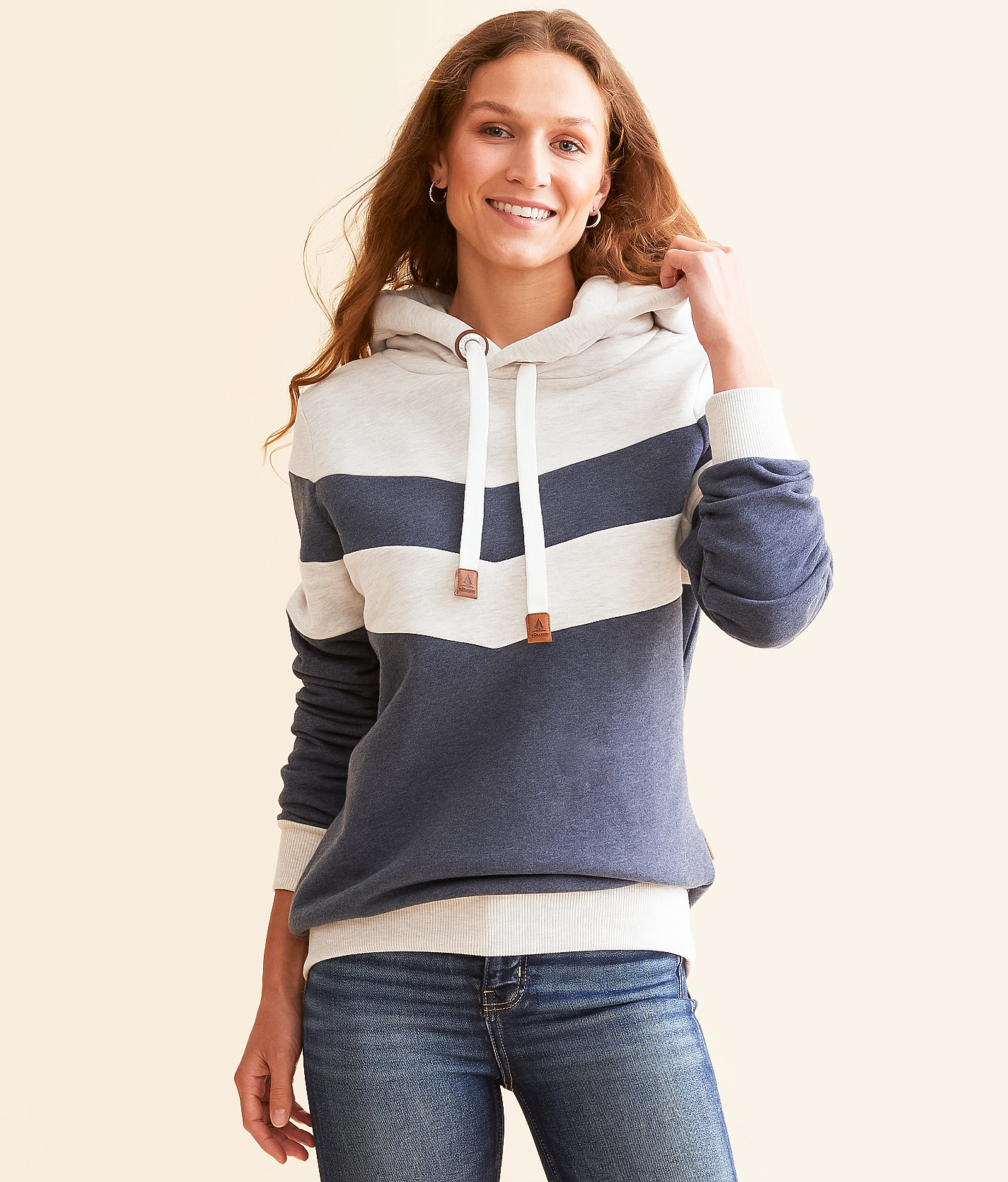 Wanakome Allia Color Block Hooded Sweatshirt - Women's Sweatshirts in Navy Heather Oatmeal