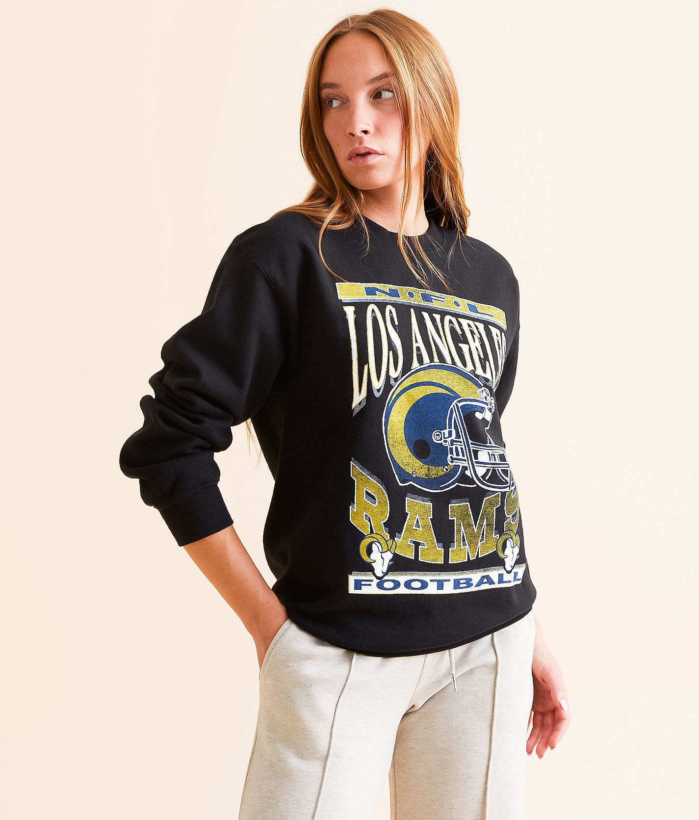 Junkfood Los Angeles Rams Helmet Pullover - Women's Sweatshirts in Rams