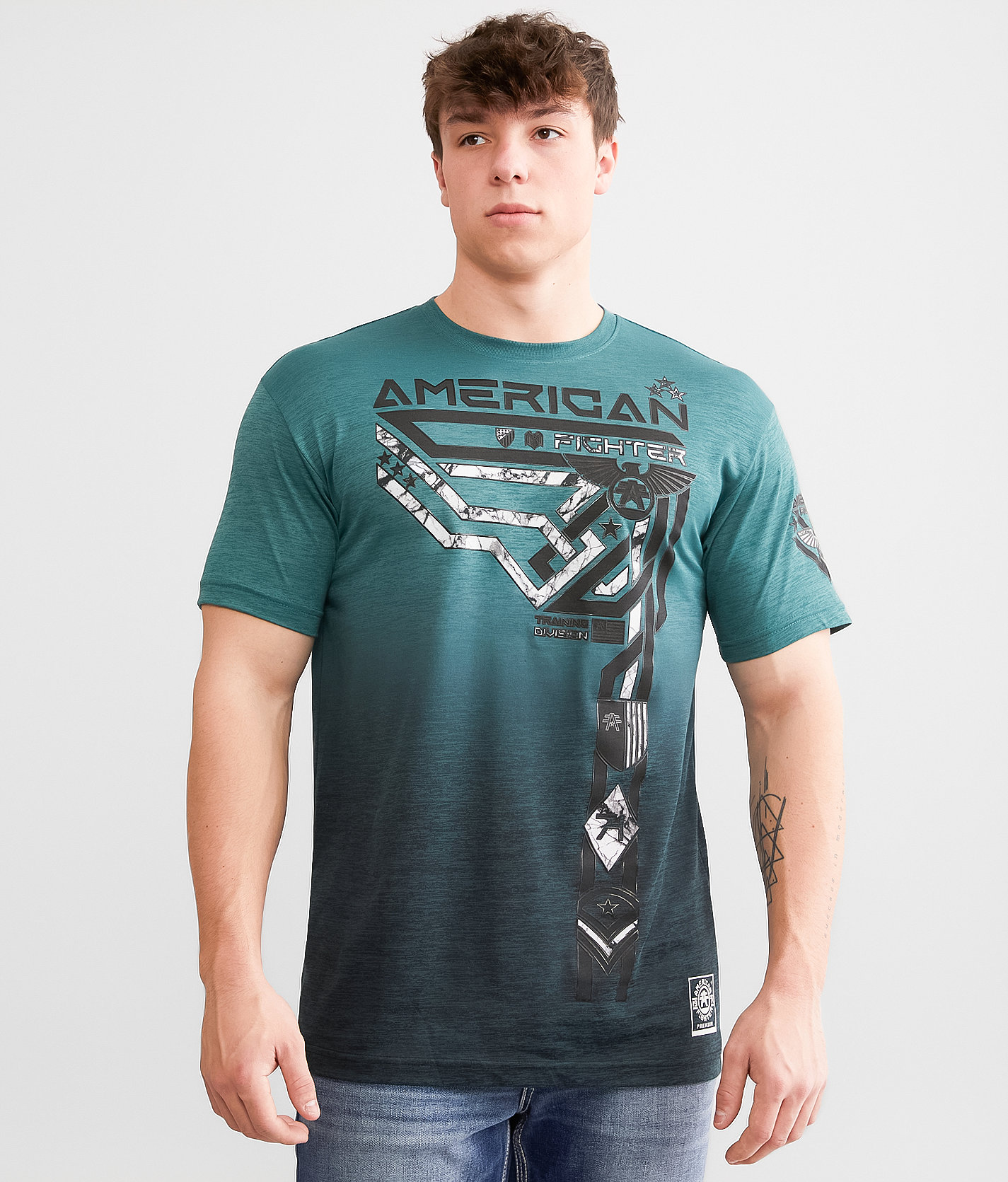 American Fighter Oceanport T-Shirt - Men's T-Shirts in Sea Pine June Bug
