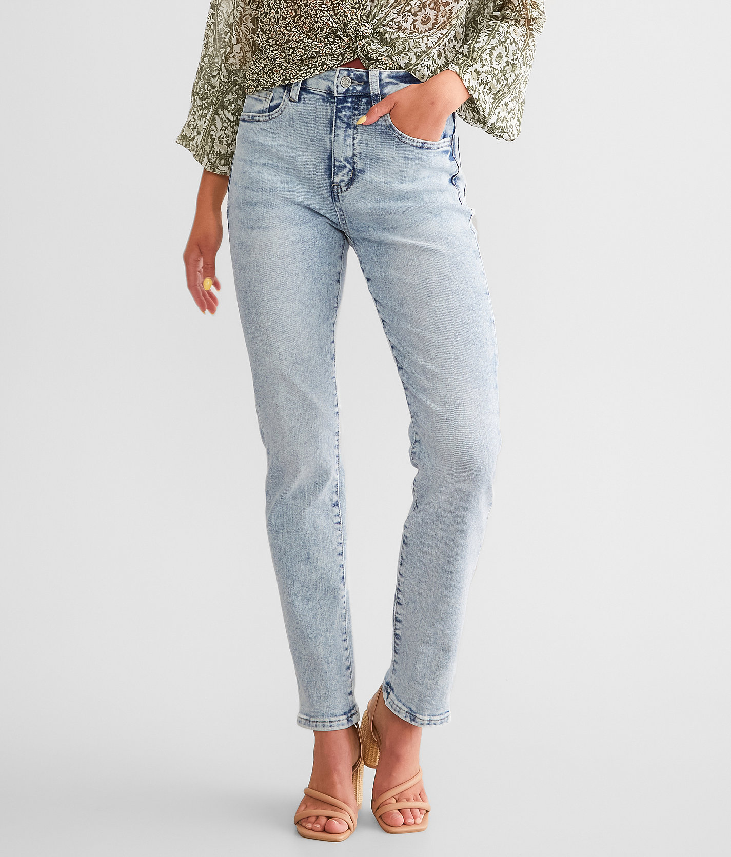 Willow & Root The Mom Jean - Women's Jeans in Carnation