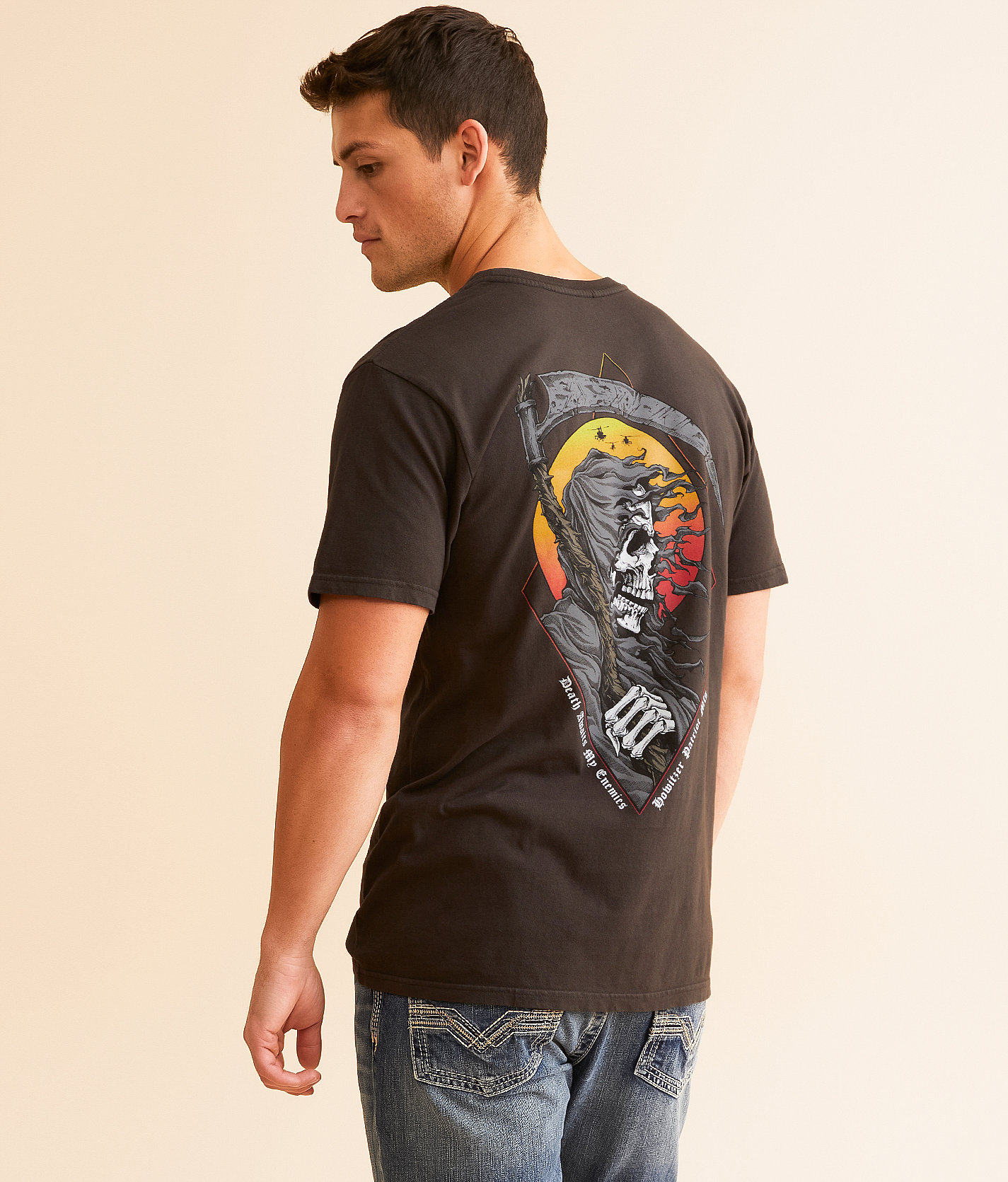 Howitzer Death Awaits T-Shirt - Men's T-Shirts in Vintage Black