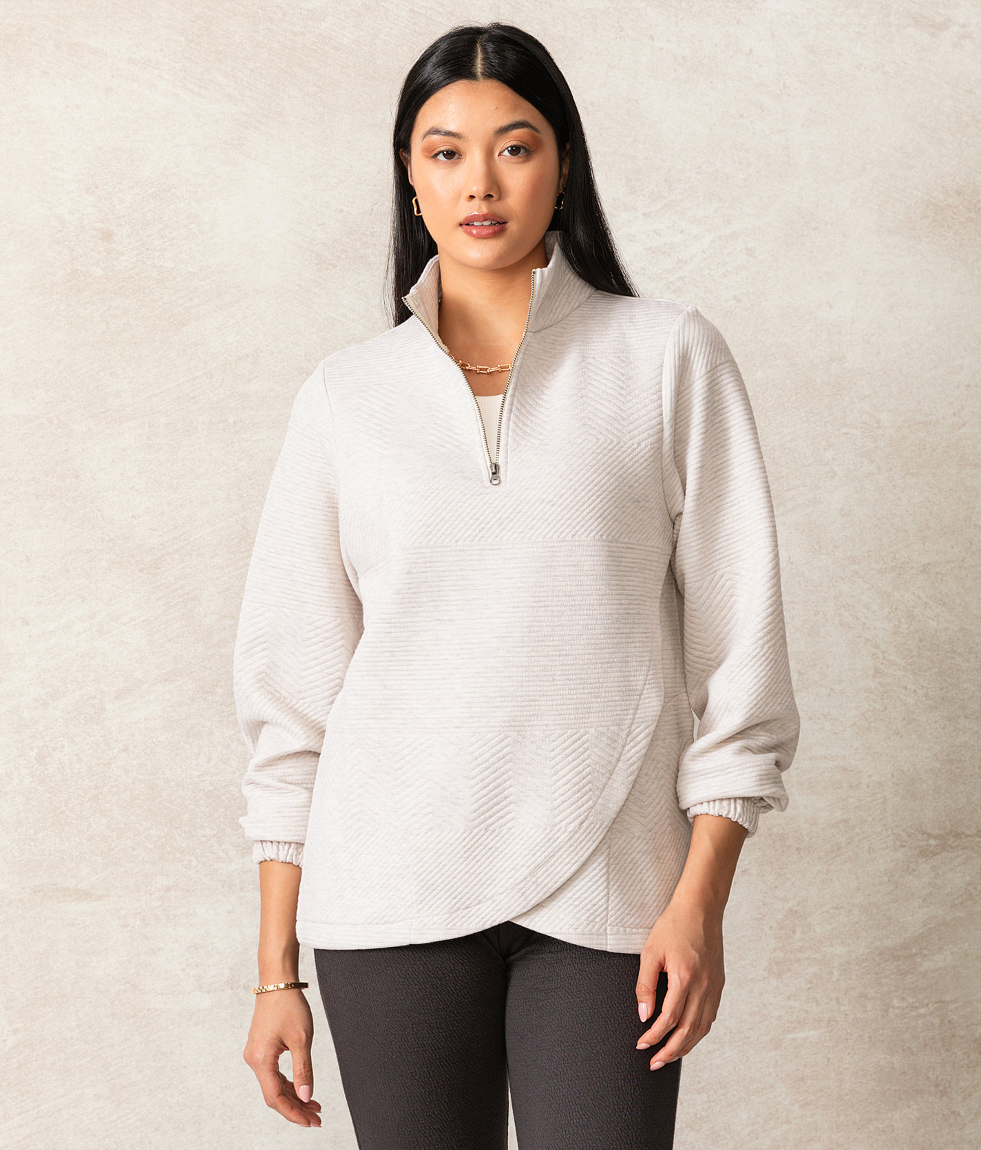 Buckle Black Everst Quarter Zip Pullover - Women's Activewear in Lt Heather Grey