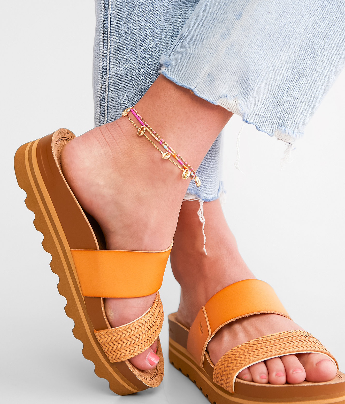 boutique by BKE 3 Pack Shell Ankle Bracelet Set - Women's Jewelry in Gold