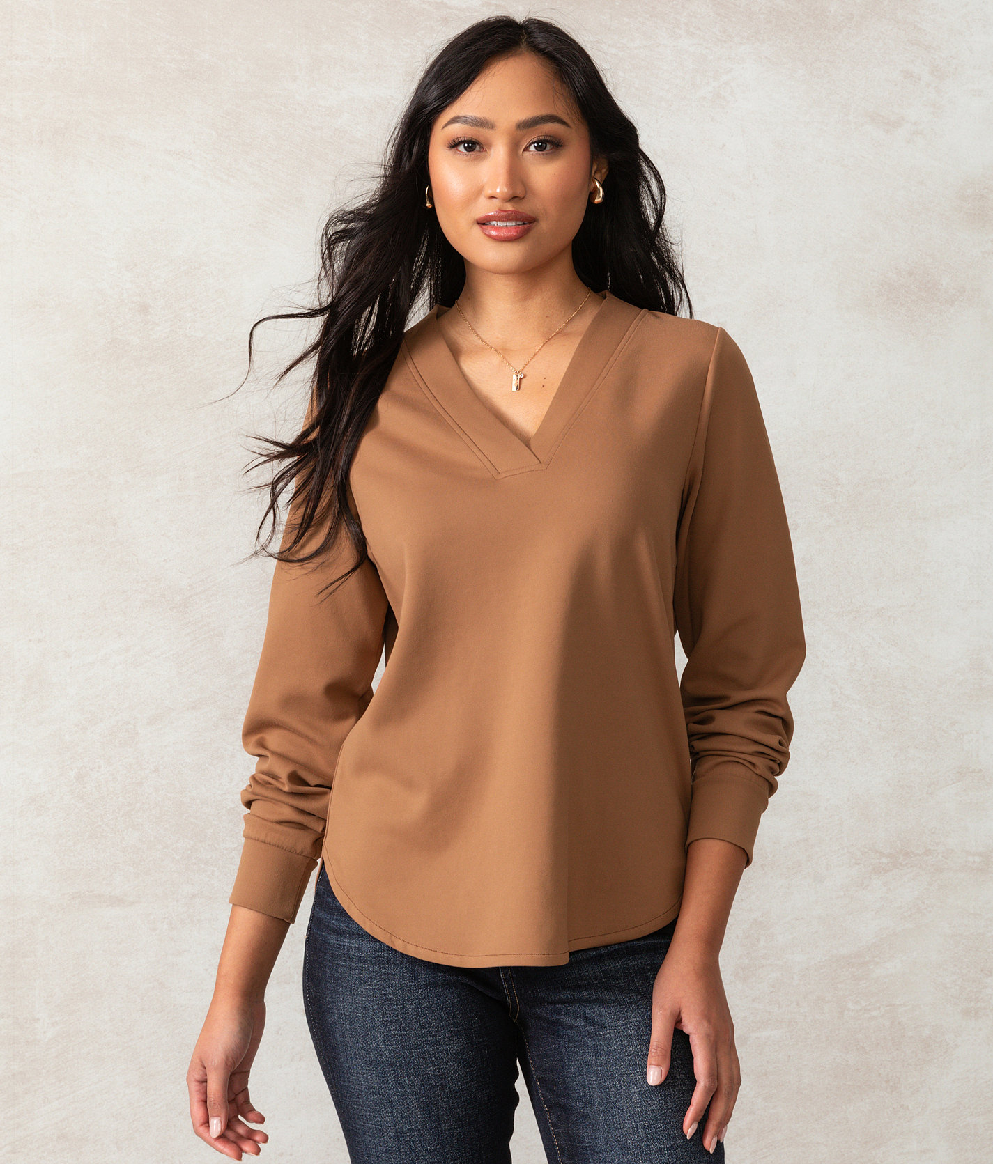 Buckle Black Eased Top - Women's Activewear in Carob Brown