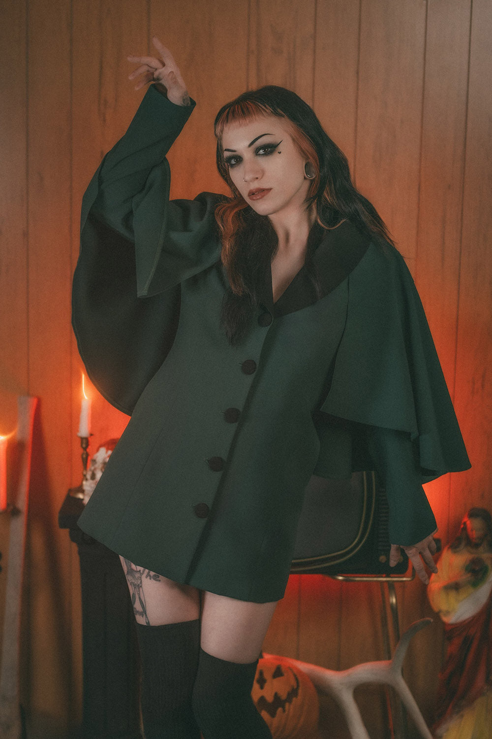The Ghost Host Caped Coat [GREEN]