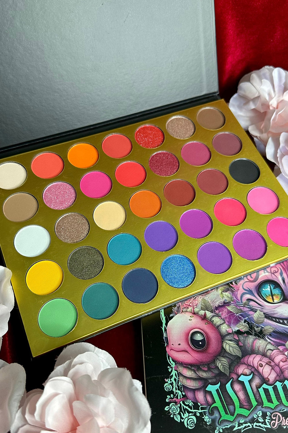 Wonderland Pressed Pigment Eye Shadow Palette