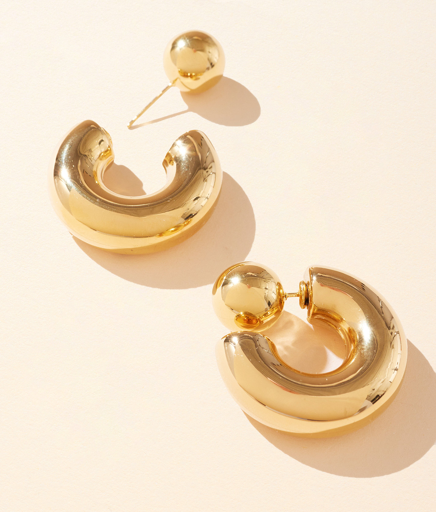 Sahira Jewelry Design Kelly Tube Hoop Earring - Women's Jewelry in Gold