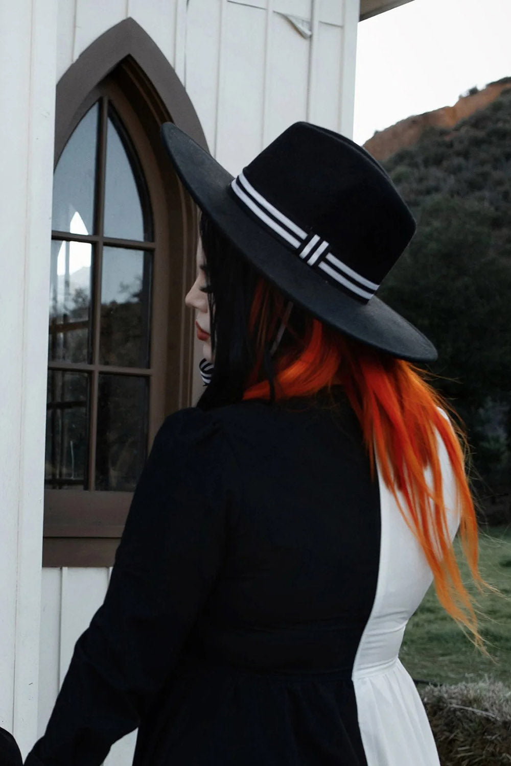 White Nightmare Veiled Hat