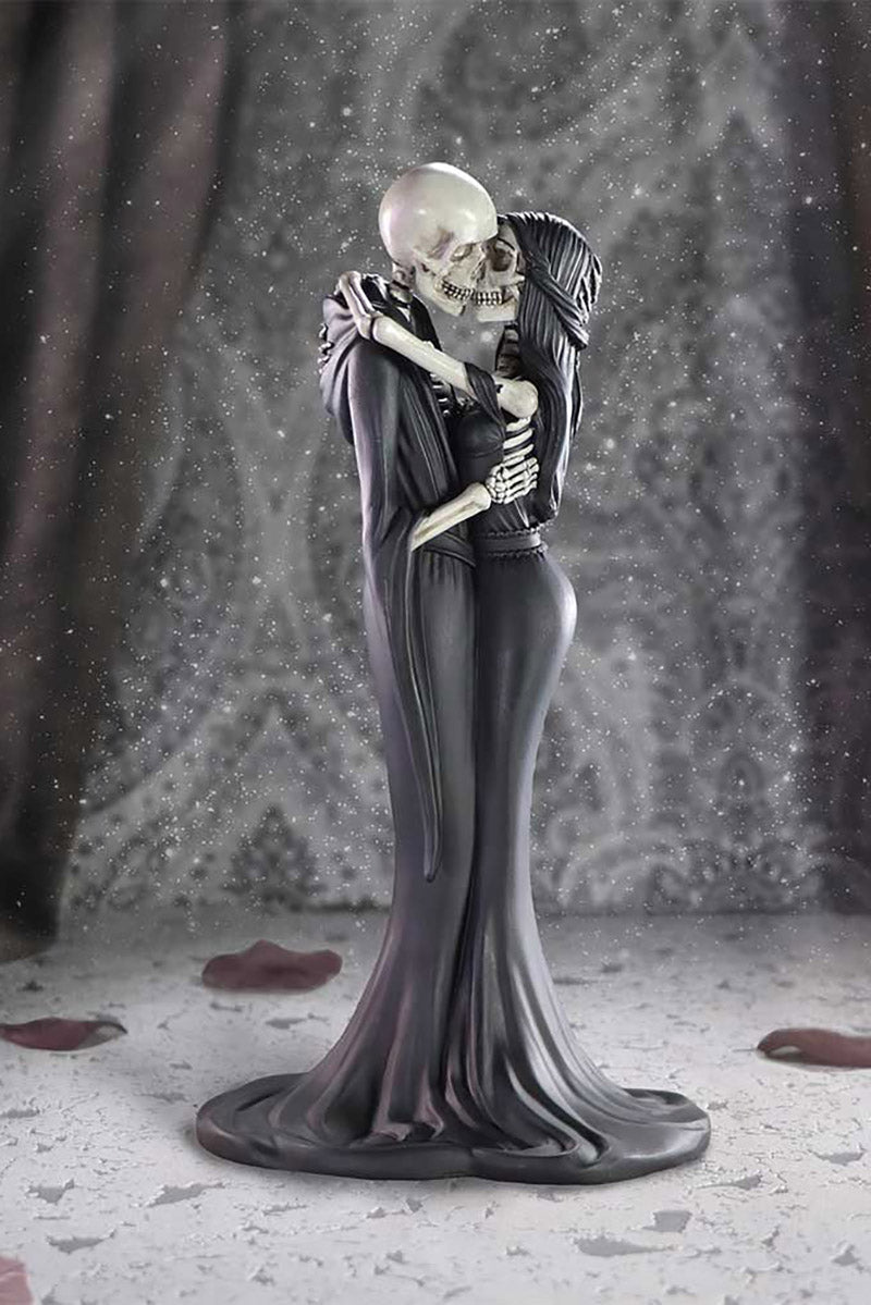 Eternal Kiss Skeleton Figurine